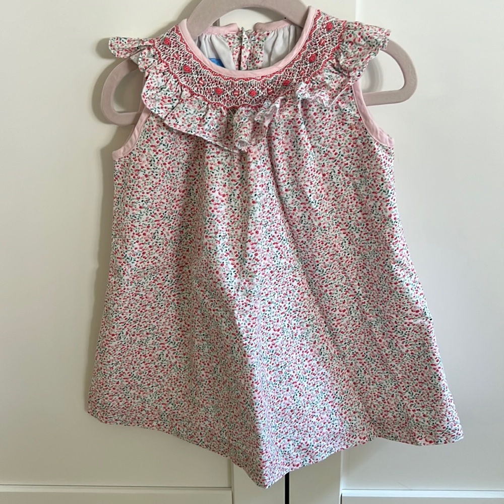 Anavini smocked dress